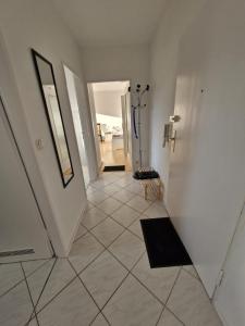 Nice 2 Bedroom Apartment in Offenbach 4 people