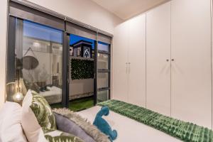 THE ADDRESS - B101 Houghton