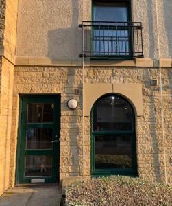 Contemporary 3 Bedroom Flat in Ancient Dunfermline