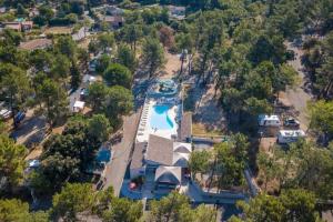 Campings Camping 3 etoiles - Piscine - eebeae : photos des chambres