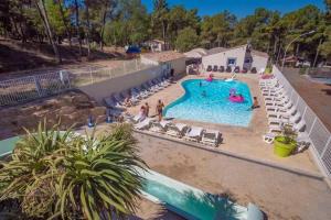 Campings Camping 3 etoiles - Piscine - eebeae : photos des chambres
