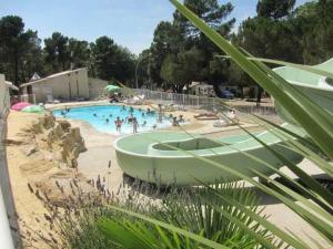 Campings Camping 3 etoiles - Piscine - eebeae : photos des chambres