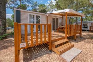 Campings Camping 3 etoiles - Piscine - eebeae : photos des chambres