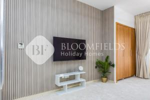Bloomfields Studio - Mulberry - JVC