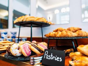 Yolanda Boutique Suites by Zzzing