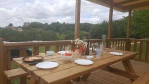 Campings Camping 3 etoiles - Piscine - eehcdh : photos des chambres