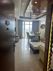 Luxurious Gurugram Apartment for Rent - Entire House with City Garden Views