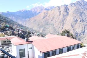 Rupalii home stay