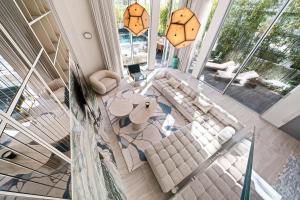 Top Luxury Villa with Pool - 7BR - 4hvězdičkové hotely ve městě Herzelia