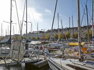 Independent Master suite, 18th century home