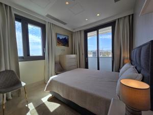 Luxury Seaview Escape 3bd in Limassol Skyscraper