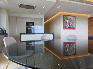 Luxury Seaview Escape 3bd in Limassol Skyscraper