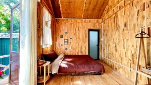 Vạn Tùng Homestay & Café