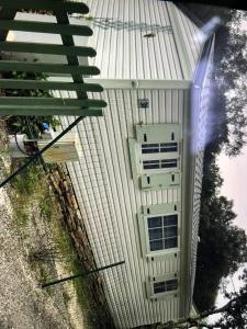 Maisons de vacances Bungalow accueillant avec jardin a Orgnac-l-Aven : photos des chambres