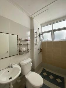3-bedrooms apartment with free parking
