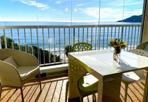 CANNES FACE À LA MER Appartement 4 personnes