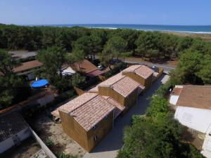 Chalet Bois Baobab 5 min à pieds de locéan