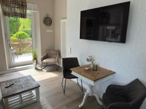 Ferienwohnung Alte Schule Vitzdorf im Hamptons-Stil mit großer Terrasse!