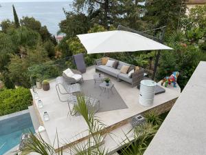 Villa de luxe vue mer piscine à débordement