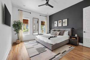 The Waylon - Newly Redesigned, Rooftop with Sauna