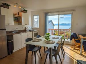 Chalet #10 - Spa & Fireplace