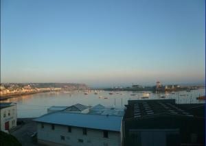 Maisons de vacances Ker Terny - vue mer - port a pieds : photos des chambres