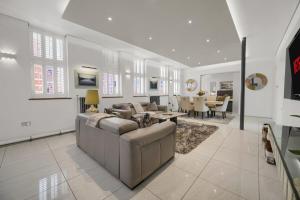 Luxury & Modern - Central - Beach Access - Wind St