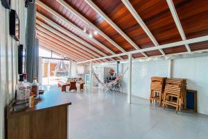 Espaço e lazer a 750 mtrs da Praia de Palmas! 0140