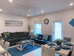 Wave of Gold , brand new beautiful townhome 3bed room 3 bathroom