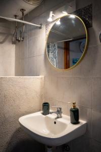 Studio apartment located in the center of the city