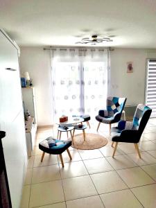 Appartements O Soleil - Spacieux studio entre mer & montagne parking wifi clim : photos des chambres