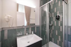 BetweenLakes Studio grd floor east