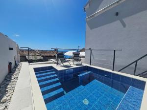 LOKVICA Holiday house with pool