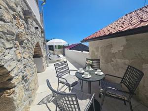 LOKVICA Holiday house with pool