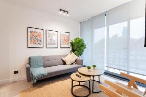 Stylish Studio Ideal for Small Groups