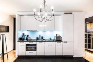 BoutiqueLuxury Balcony AC Downtown