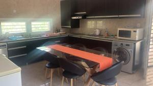 Casa para 6 personas cerca del estadio y a 20 min Del nodo tecnológico