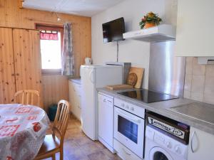 Charmant 2P cabine + mezzanine, 6 pers, exposé Ouest à Valloire, près du centre et des commodités - FR-1-263-185