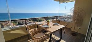 Blue Horizon Suite Marbella - Luxury apartment by the sea