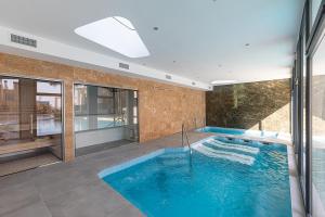 Lovely Oasis Marisol Premium 100mts to the sea