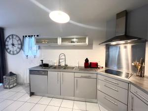 Villa SANBIAS - Maison avec piscine 7km de lOcéan