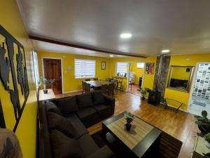 cabaña grande central en parcela 3 para 6 p