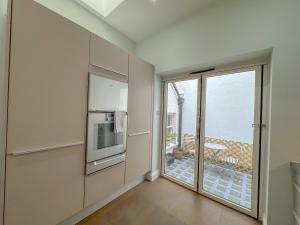 Boutique Townhouse in Fitzrovia Pass the Keys