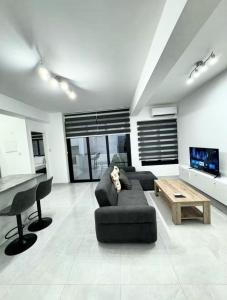 Modern One-Bedroom Suite with Balcony in Central Nicosia