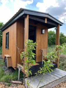 Houses & Hottub - Food Forest Valthe