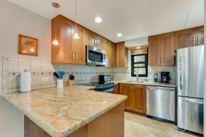 Big Island Royal Sea Cliff 325 by Coldwell Banker Island Vacations