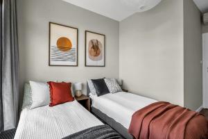 Warsaw Prestige Suites - 86m2, Two-Level Loft, Parking - by Rentujemy