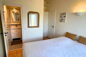 Maisons de vacances Esprit du Sud Les 4 Mousquetaires : Maison 3 Chambres