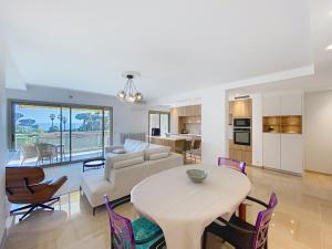 Superbes prestations terrasse piscine mer 350L