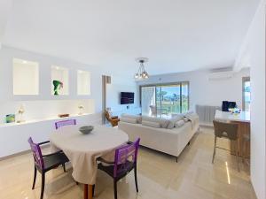 Superbes prestations terrasse piscine mer 350L